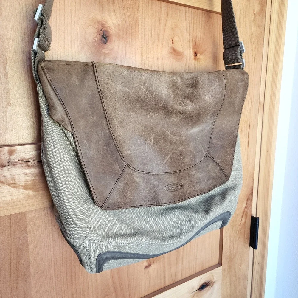 Keen Large Green Brown Leather Canvas Messenger Bag Laptop Book Bag Utility
